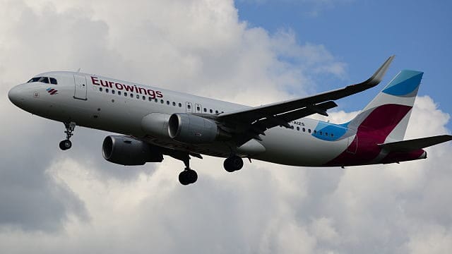 640px-eurowings_d-aizs_airbus_a320_17136092688